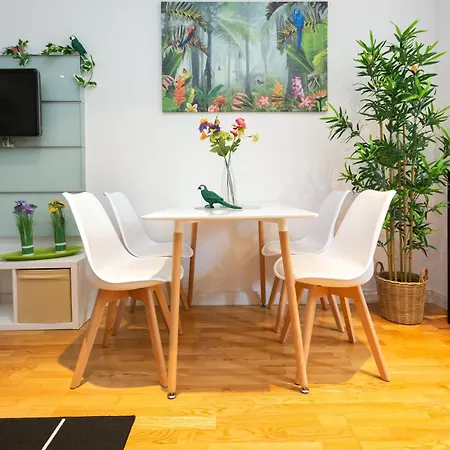 Fullhouse - - N6 Jungle - Smarttv - Nespresso * Leipzig